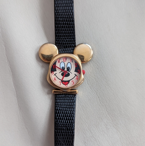 Disney Mickey Mouse Vintage watch - Picture 2 of 2